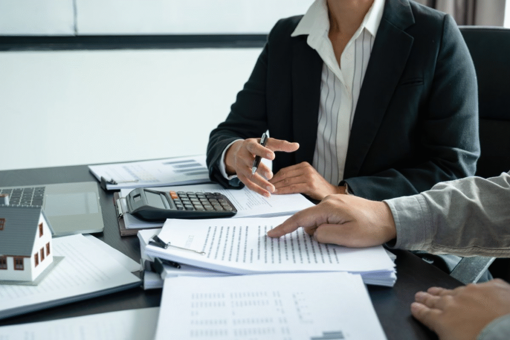 Hiểu FYP là gì trong bảo hiểm giúp bạn rõ hơn về việc đóng phí