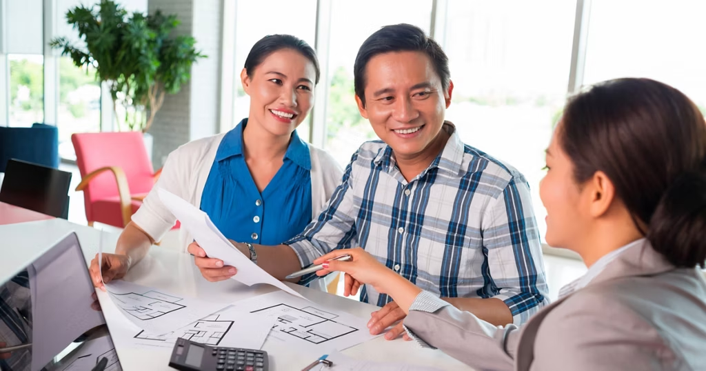 FYP là khoản phí người tham gia cần thanh toán trong năm đầu tiên

